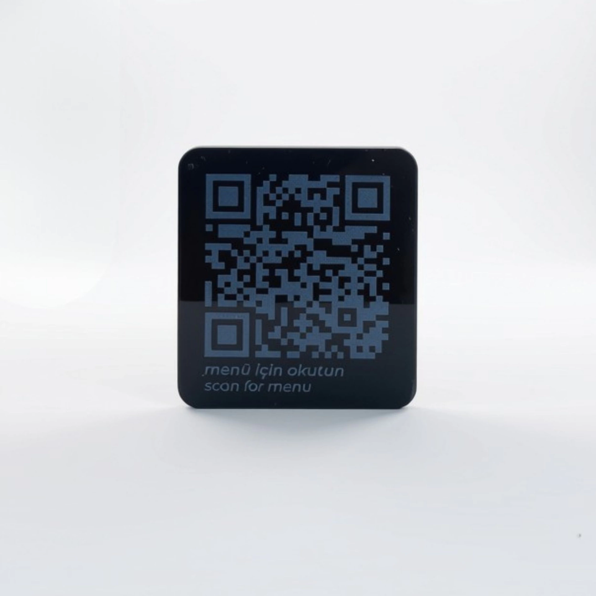 Kare QR Kod Menü ve Lazer İşlemeli Minik Masa Kartı
