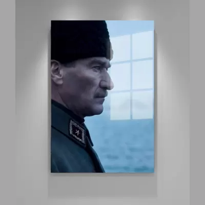 Atatürk Kalpaklı ve Deniz Temalı Cam Tablo