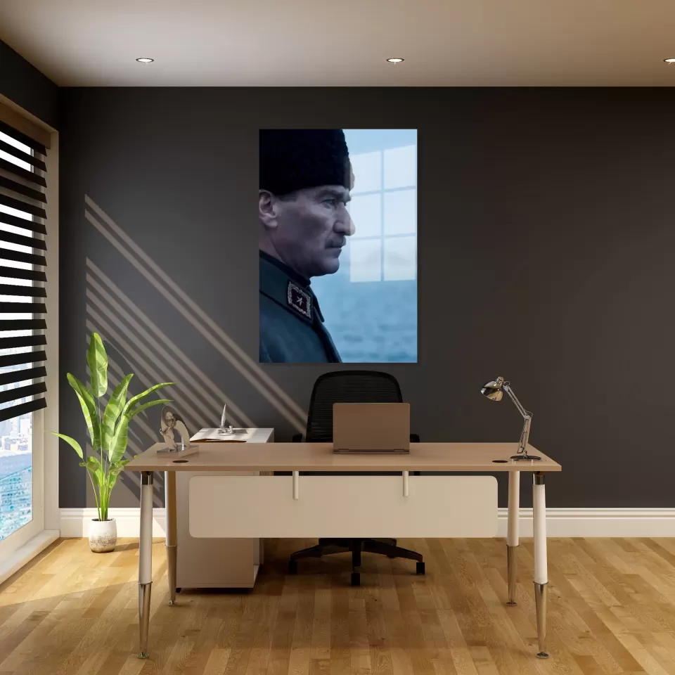 Atatürk Kalpaklı ve Deniz Temalı Cam Tablo