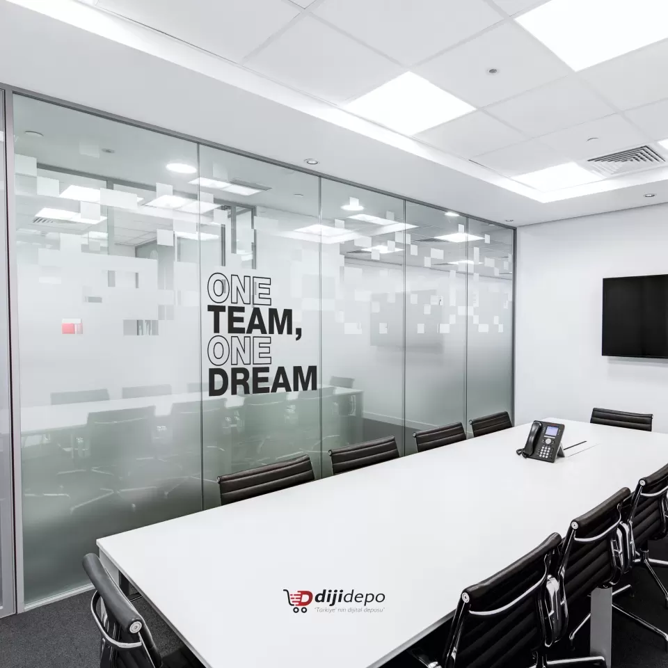 One Team One Dream - Cam Giydirme